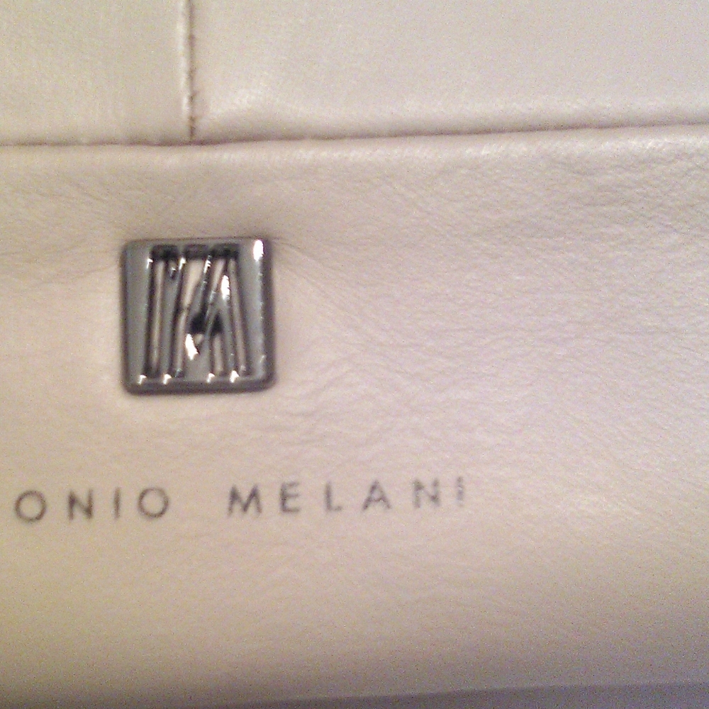 Handbag - Picture 3 of 4